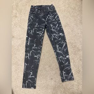 S2 Sports Women’s Leggings Size Small in Black Marble